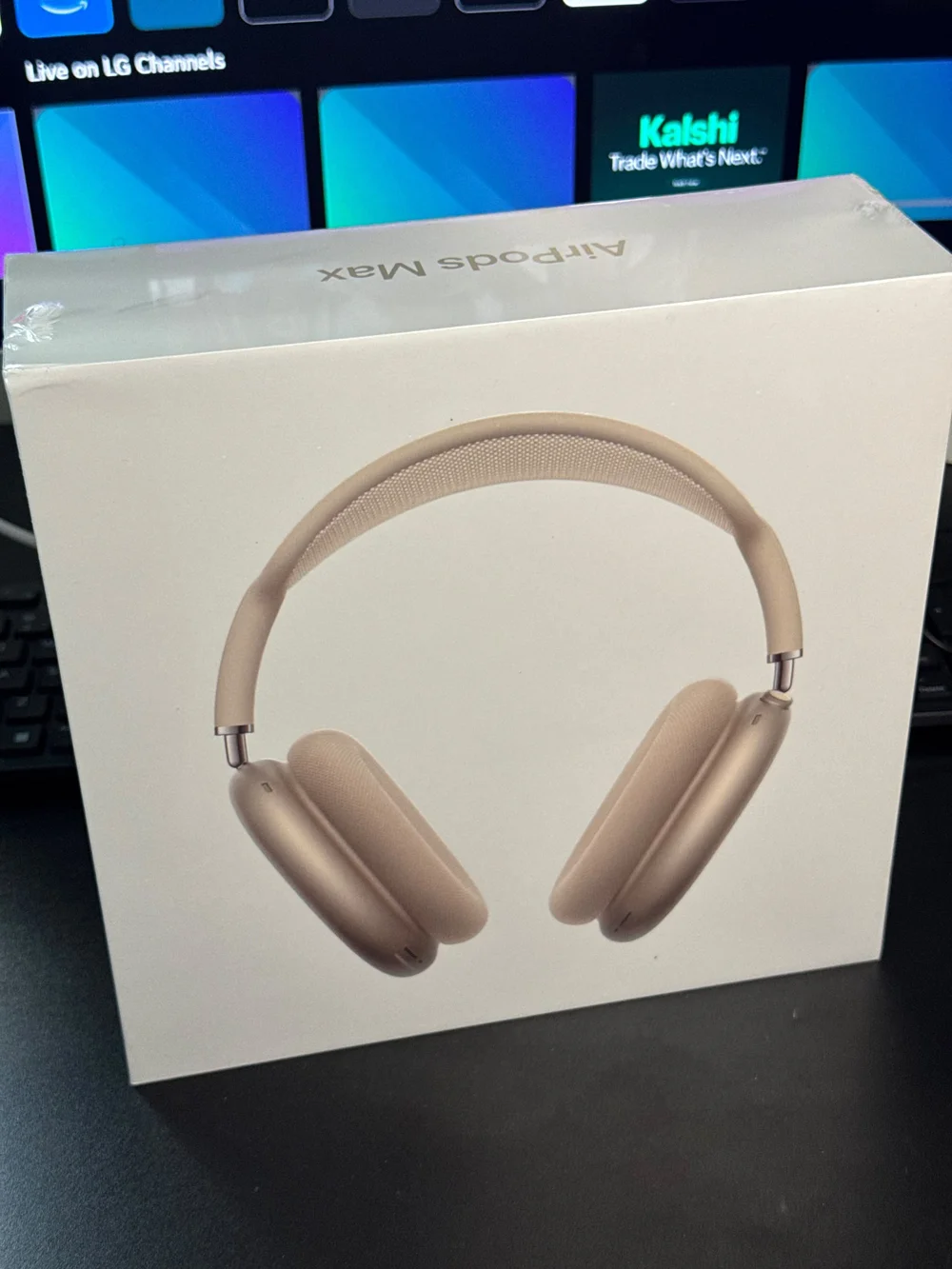 Apple AirPods Max — Gold (Beige) Over-Ear Headphones